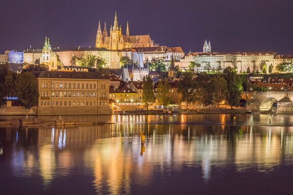 prague-913261_960_720-2181211606.jpg